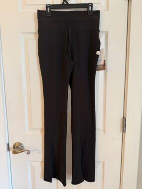 Vuori Black Performance leggings pants with Drawstring